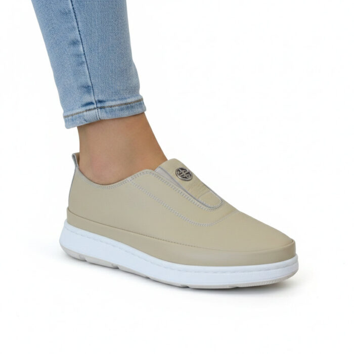 Pyramis Γυναικεία Δερμάτινα Slip-On Μπεζ 661/02 - Lampis Shoes